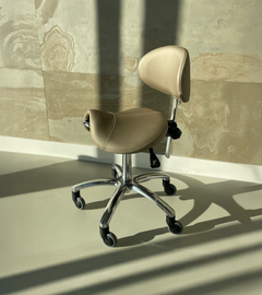 Which tabouret fits your treatment room?