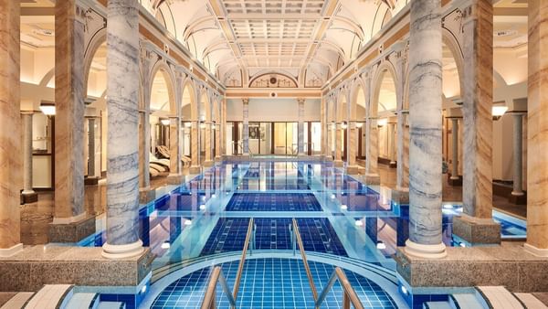 Grand Resort Bad Ragaz: Thermaal bad