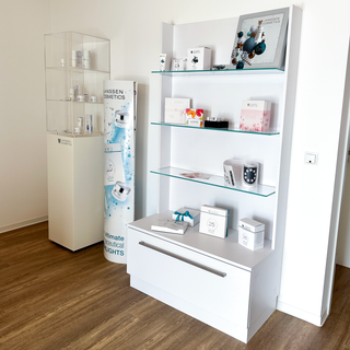 Janssen cosmetics hq