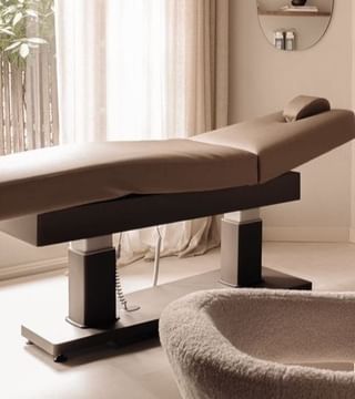 The Best PMU Bed for your Salon