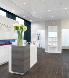 Reviderm Skinmedics Baden, Zwitserland