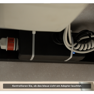 3b. | Prüfen Sie unter der Matratze, ob das blaue Licht am Adapter leuchtet. Leuchtet es nicht? Folgen Sie 3c. Leuchtet es? Folgen Sie 3d.