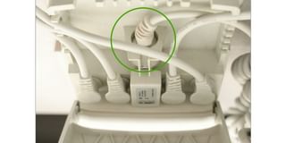 2e. | Is the light on but the bed not working? Open the control box and push the cable firmly. If it still doesn't work, please fill in the form below.