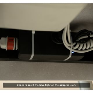 3b. | Check under the mattress whether the blue light on the adapter is working. Is it not working? Follow 3c. Does it work? Follow 3d.
