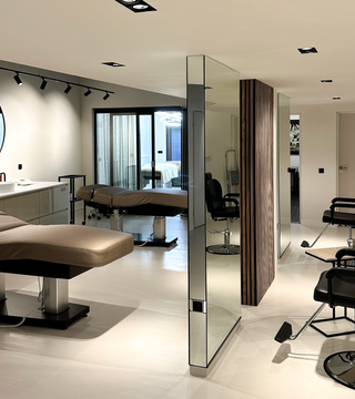 Our Advice: The ideal brow chair