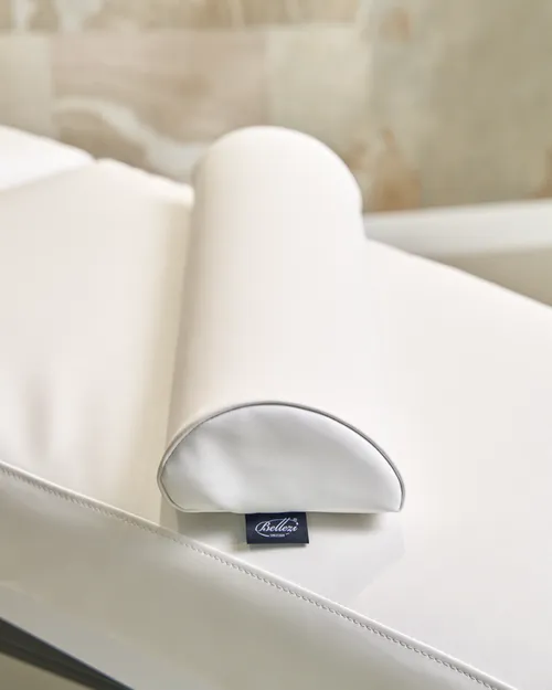 Semi-circular knee rolls