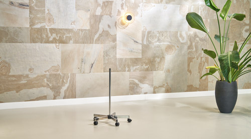 Ständer fur Lupenleuchte