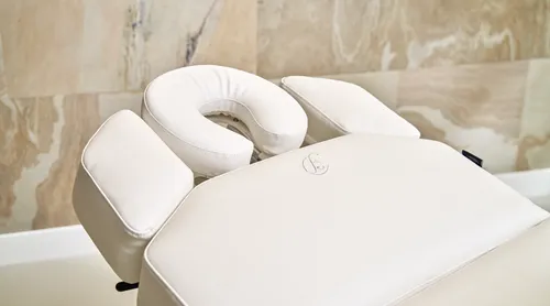 Massage Kopfstutz