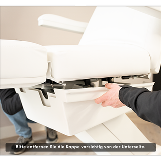 3c. | Entfernen Sie die Abdeckung vorsichtig von der Unterseite.