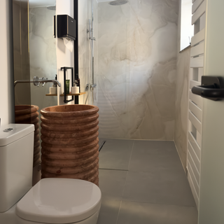 Impressions bathroom