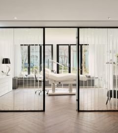 Which white facial bed  fits my treatment room?